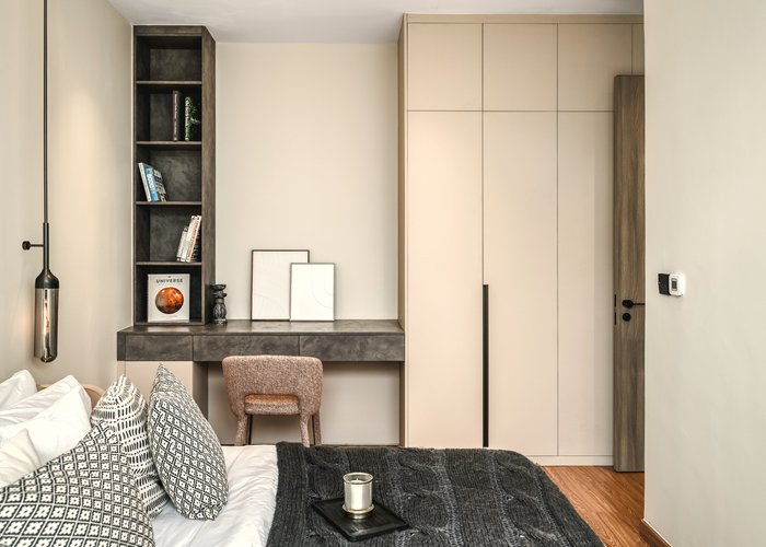 Walk-in Wardrobe